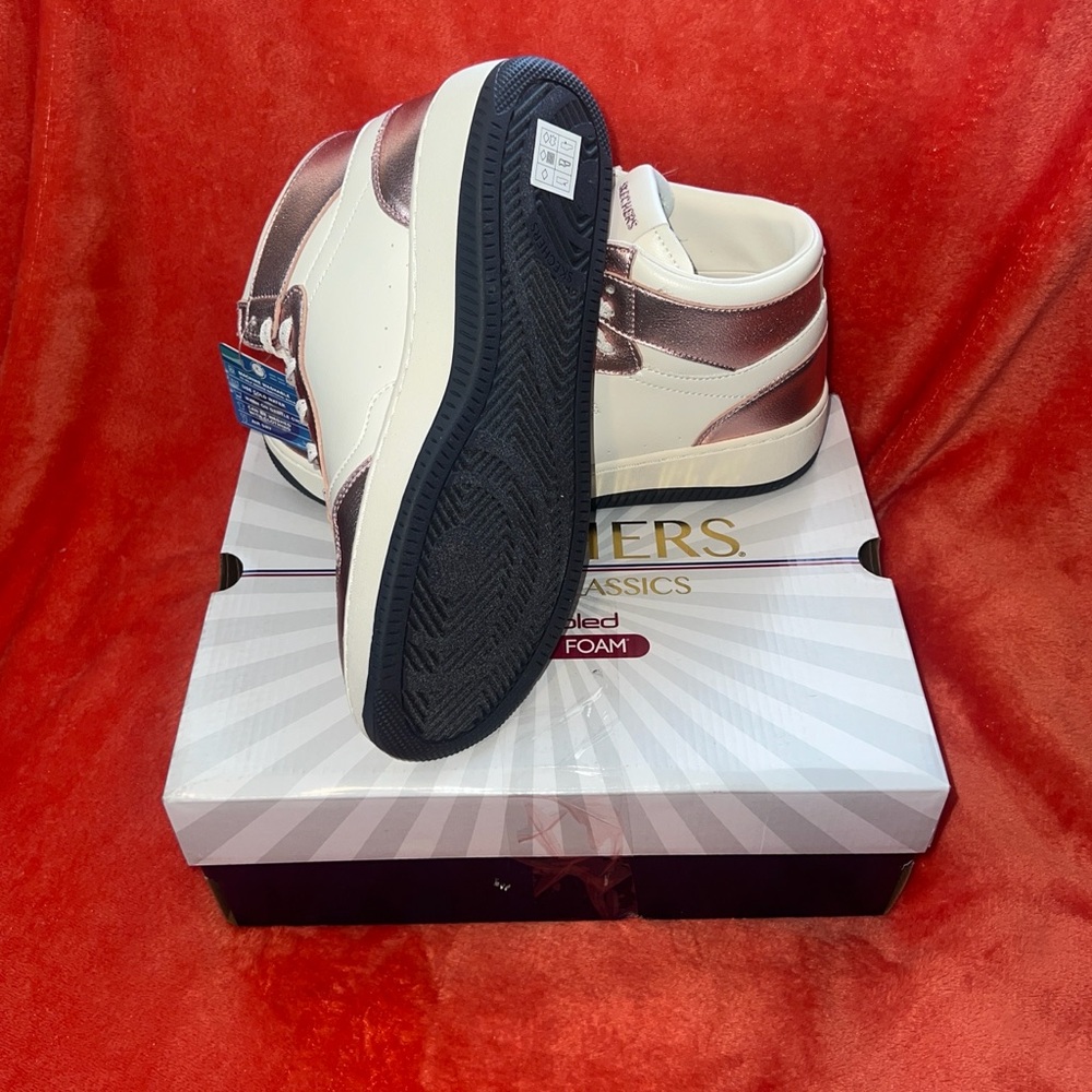 NIB Skechers Court & Classics Soft Beam Air Cooled Memory Foam High Tops W 10 - Picture 7 of 9